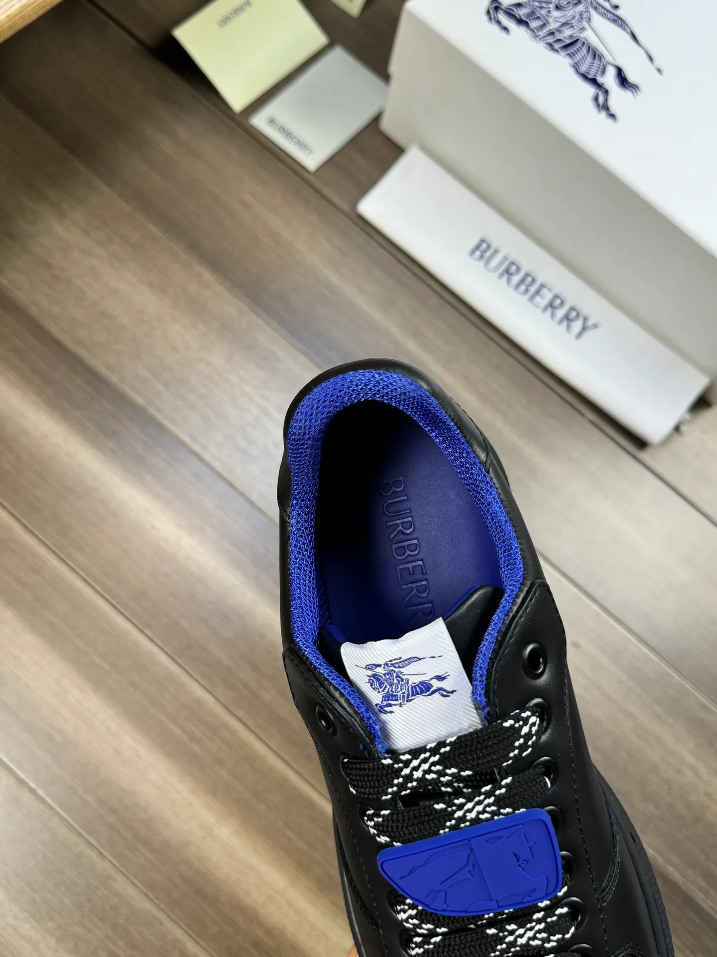 P420 [BURBERRY] Burberry - Upper: imported 🔝 Napa calfskin, tongue brand cloth label - Inner lining: canvas lining - Outsole: rubber; two-color molded outsole - Super high quality control, fine workmanship: highlighted (high-end, extravagance, grade) -Size: 38-44 (Male 45, can be customized)